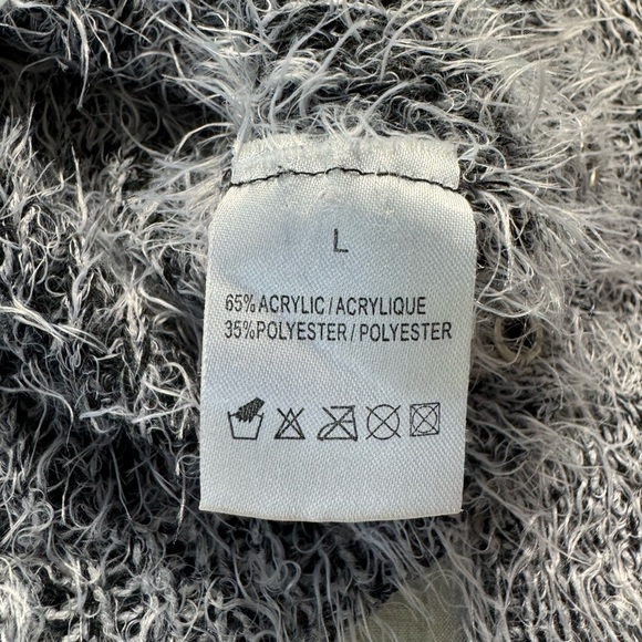 Grey Crop Fuzzy Sweater, Grommet Detail - Picture 5 of 5